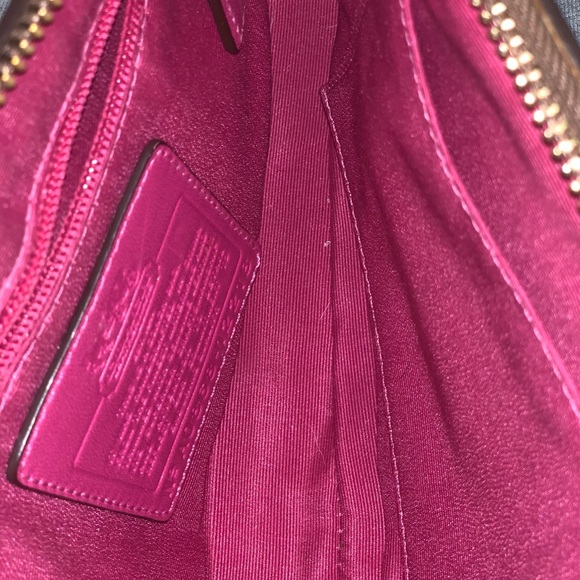 <COACH> mini purse. - Picture 2 of 7